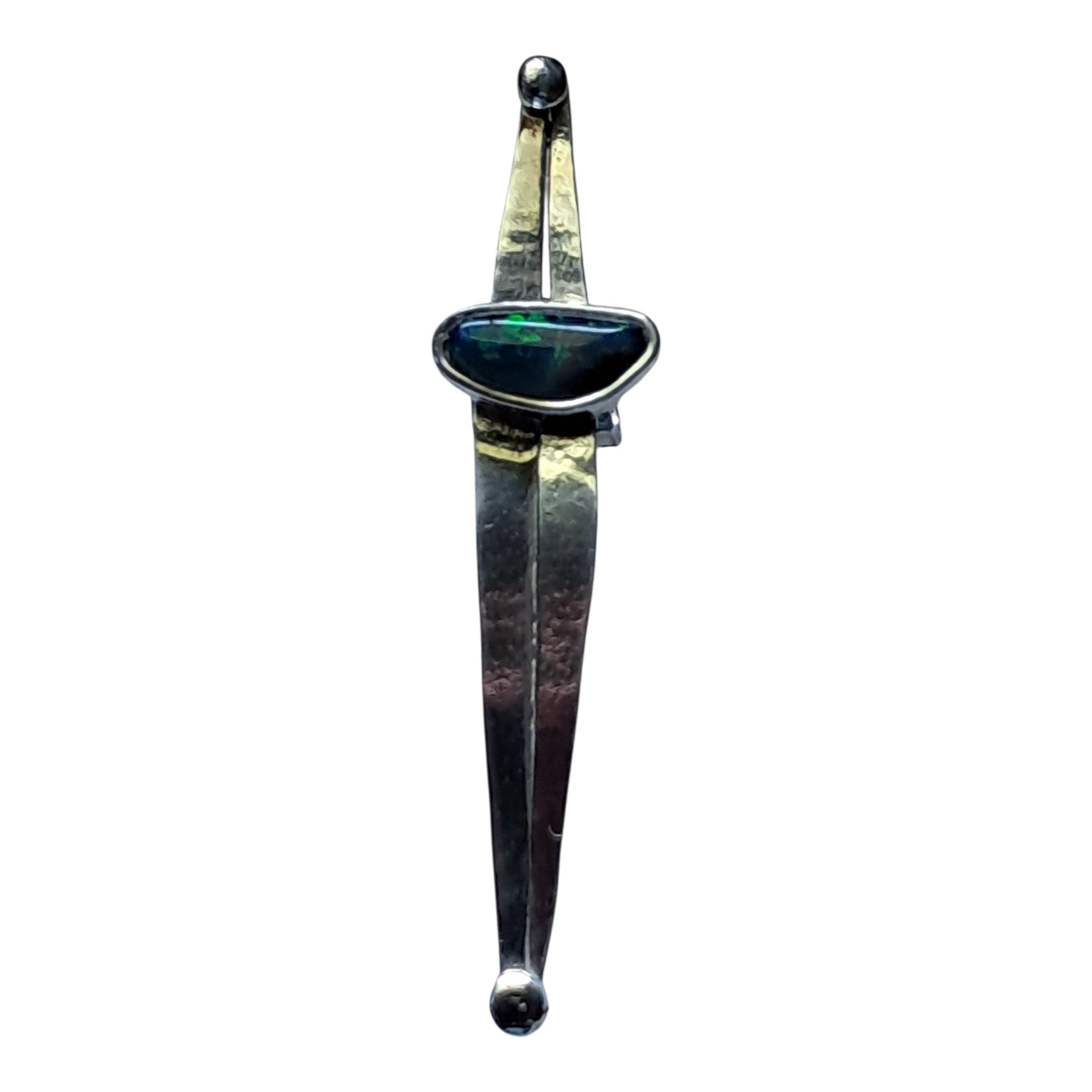 Unisex silver pendant with black seam opal