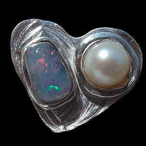 Heart pendant with genuine opal