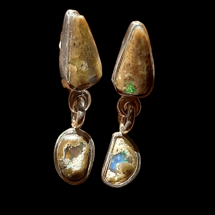 Earrings with natural opals
